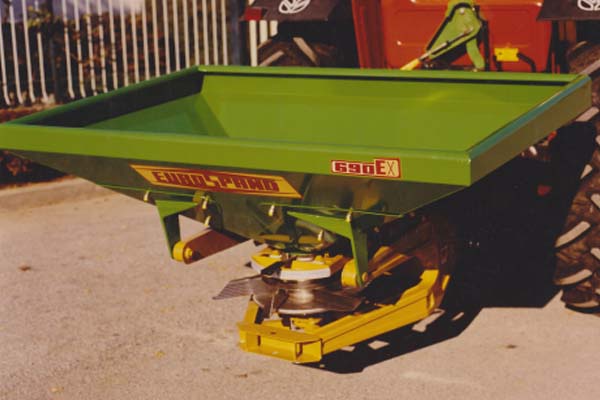 eurospand-spandiconcime-fertilizer-spreader-old-production2